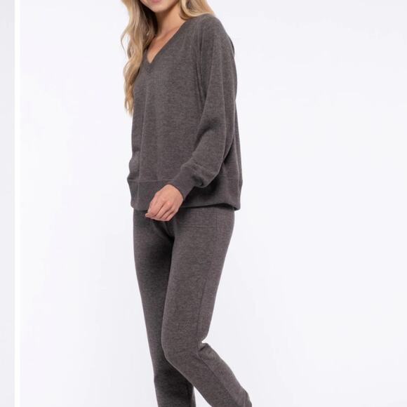 NWT Charcoal Gray Knit Set Size Small - Picture 4 of 4